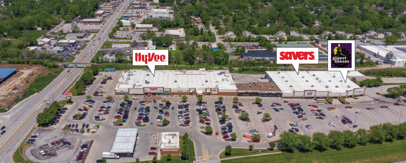 Hwy 7 & Hwy 40 – Blue Springs Hy-Vee Center